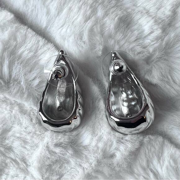 🆕 Chunky Silver Earrings Statement Tear Drop Croissant Crescent 80’s Mob Wife - Picture 6 of 10